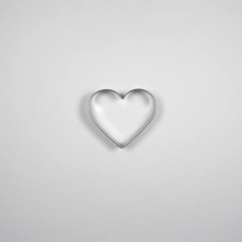 Stainless steel cookie cutter - heart shape 4.5cm.