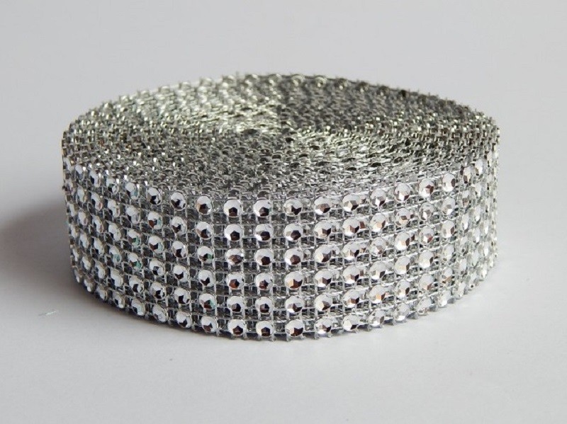 "Diamantový" pás - stříbrný 3cm x 4,57m