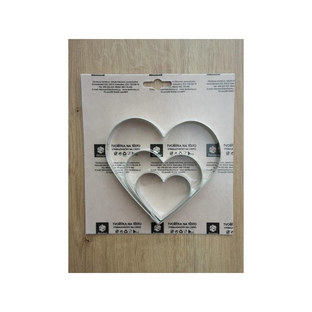 Set of cookie cutters - large heart