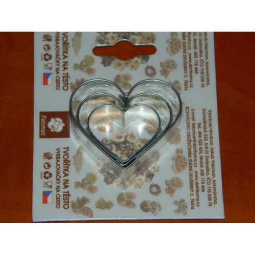 Set of cookie cutters - small hearts