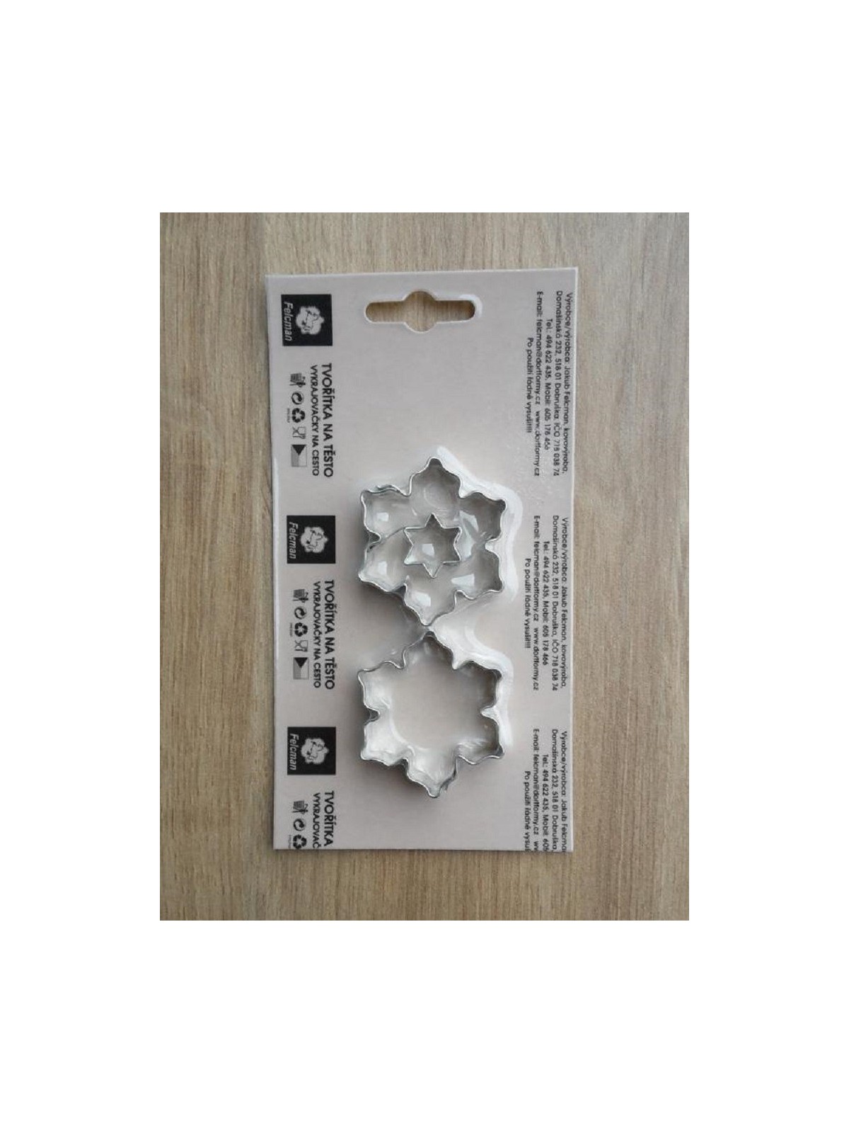 Set of cookie cutters - small serrated flowers