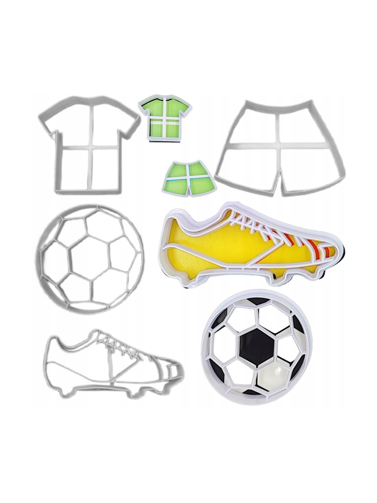 Set of football-themed cookie cutters 4pcs