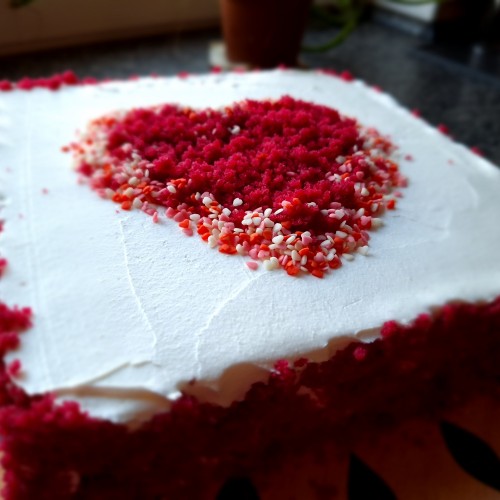 Valentine's Day cake - a complete set for making a cake