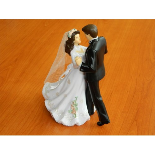 Wilton Wedding Figures - first dance