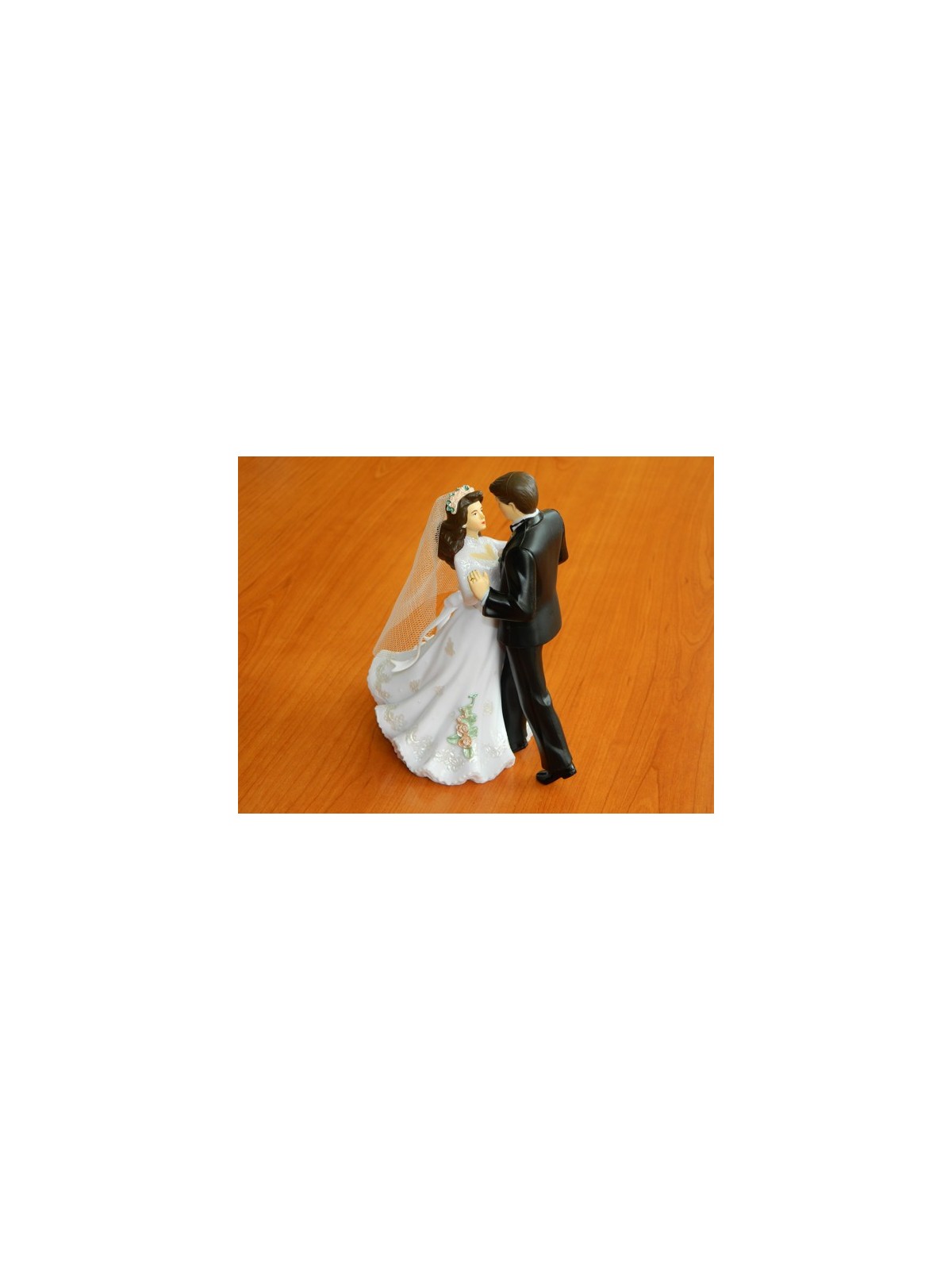 Wilton Wedding Figures - first dance