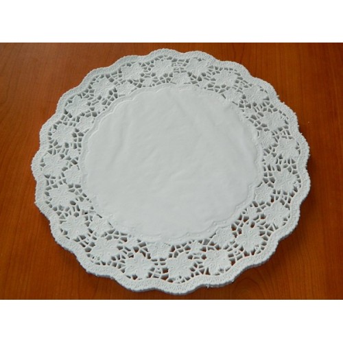 Paper doilies under the cake 26cm