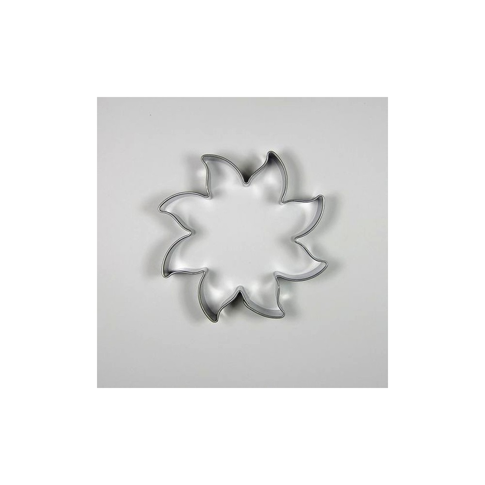 Stainless steel cutter - medium sun