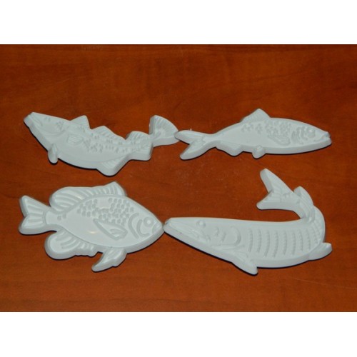 Set a cookie cutter  - 4 pieces of fish
