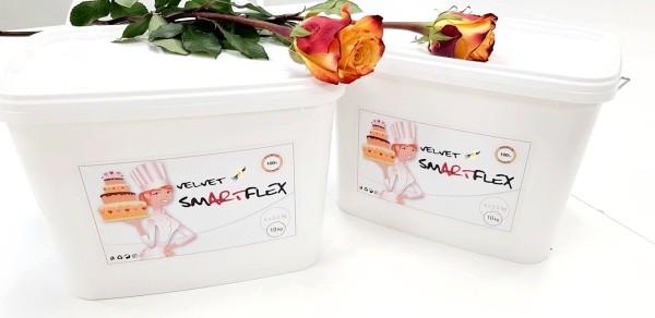 Smartflex velvet vanilka 10kg - potahovací hmota