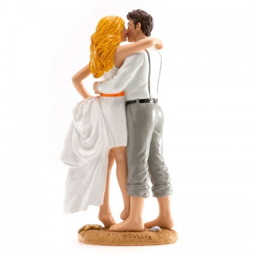 wedding figurines - on the beach